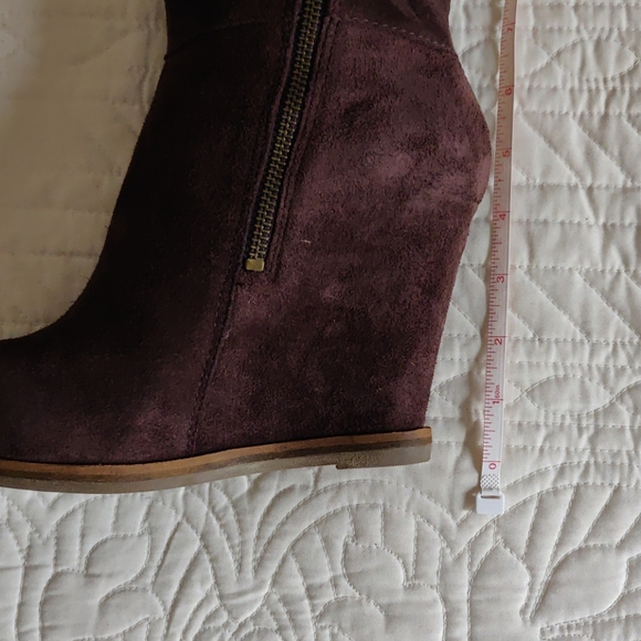 Lucky Brand suede wedge heel boots brown size 7 - Picture 3 of 11